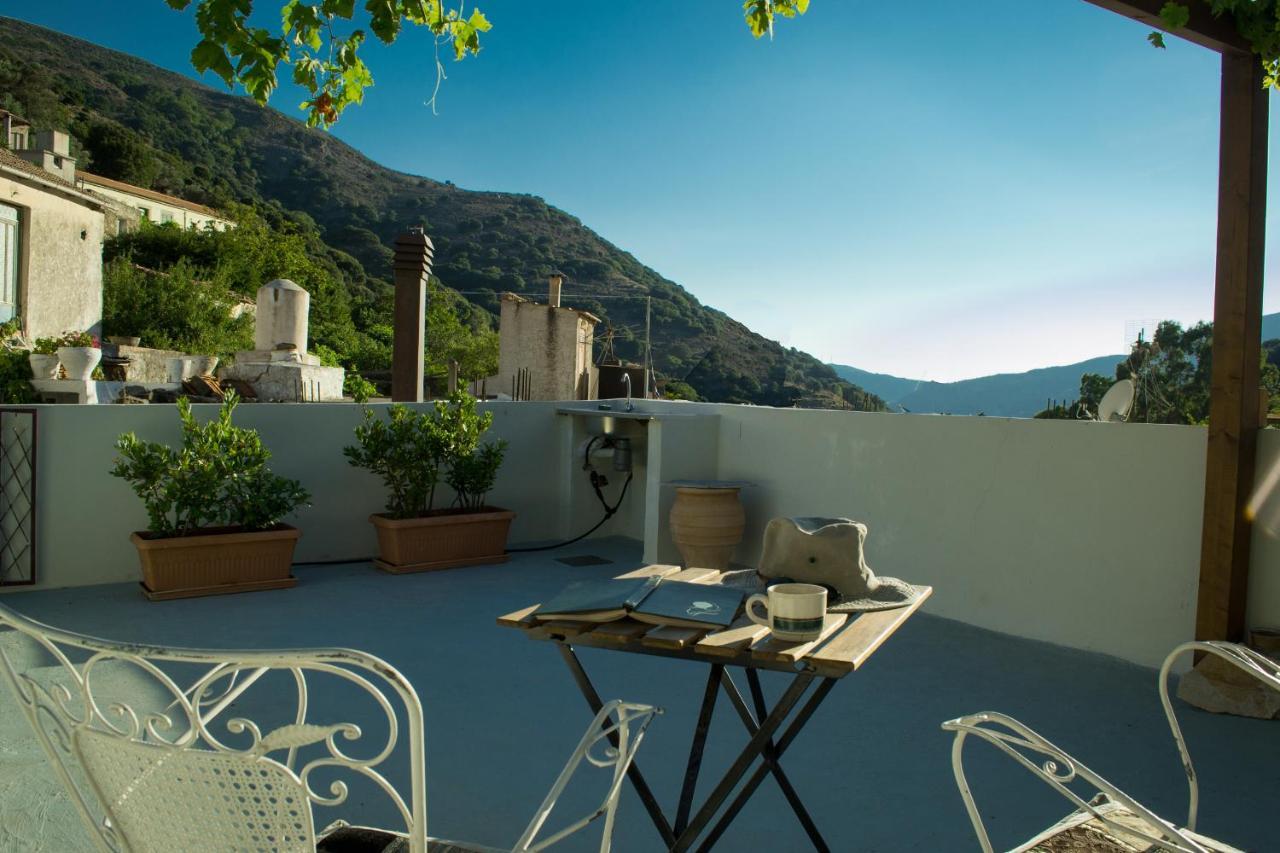 Feneri 3 -Cozy Rustic Apt 20' From Elafonisi Beach Perivolia  Exterior foto